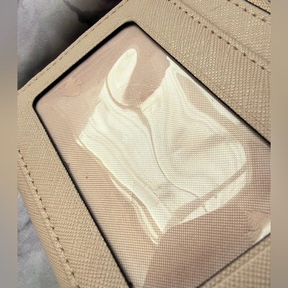 Kate Spade By The Pool Flamingo Adalyn Wallet - Picture 9 of 16